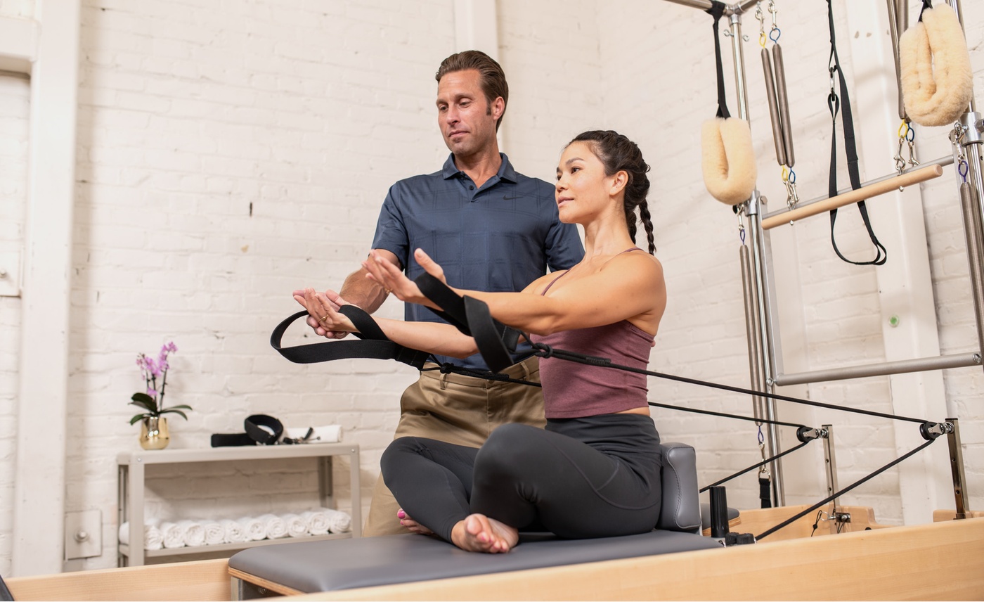 Cadillac Reformer Pilates - Reformer Trapeze Combination